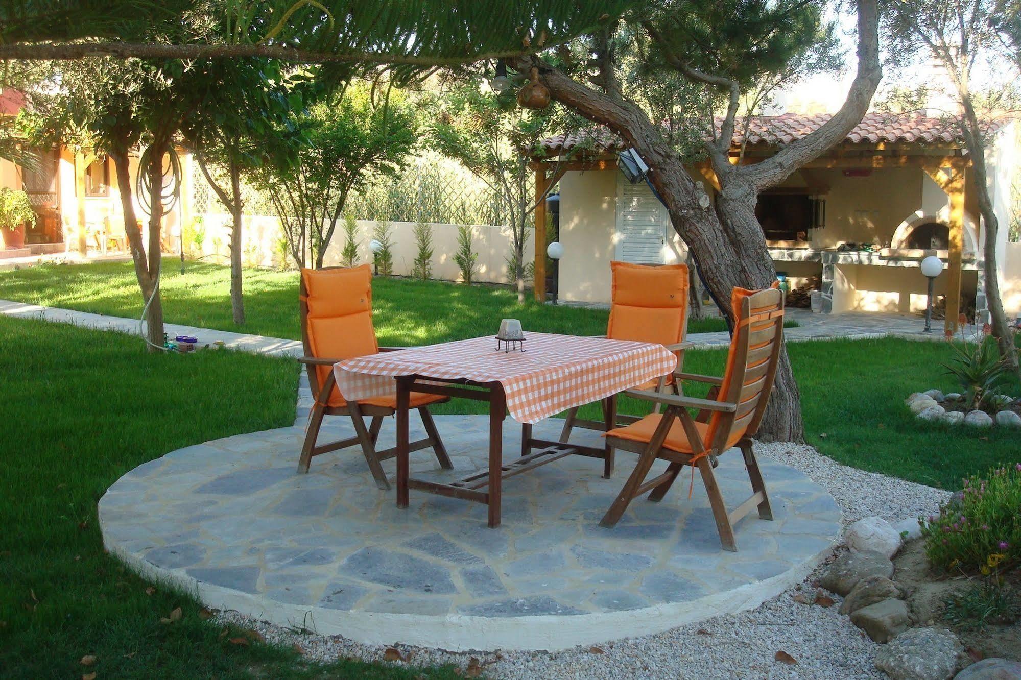 Adonis Beach Hotel Iraklio Exterior foto